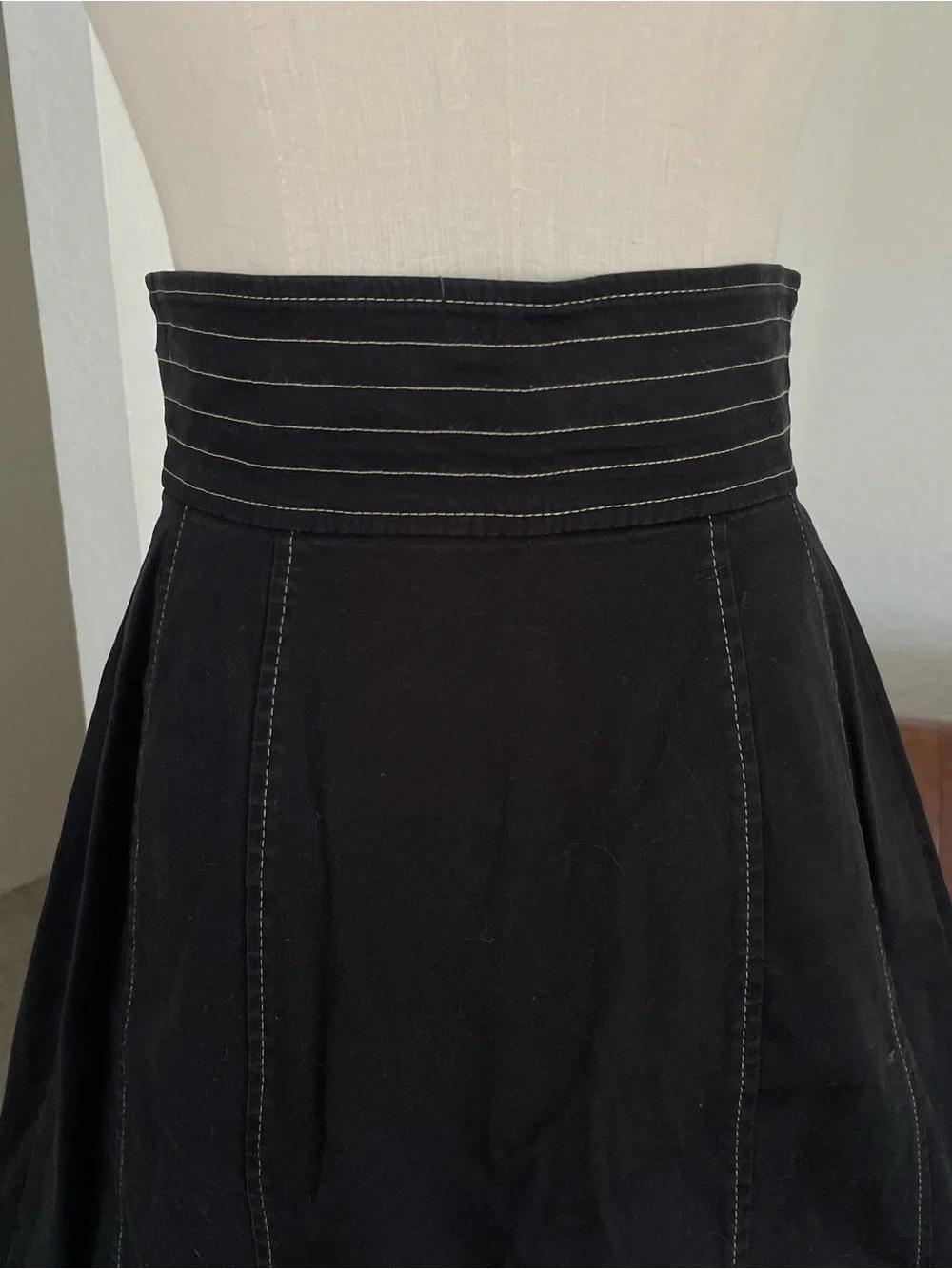 Nanette Lepore Office Siren Casual Buttoned Skirt - Picture 6 of 8